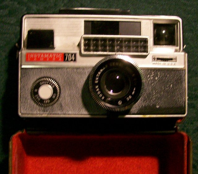 Kodak Instamatic 704 Camera with Metal Case 1965-69