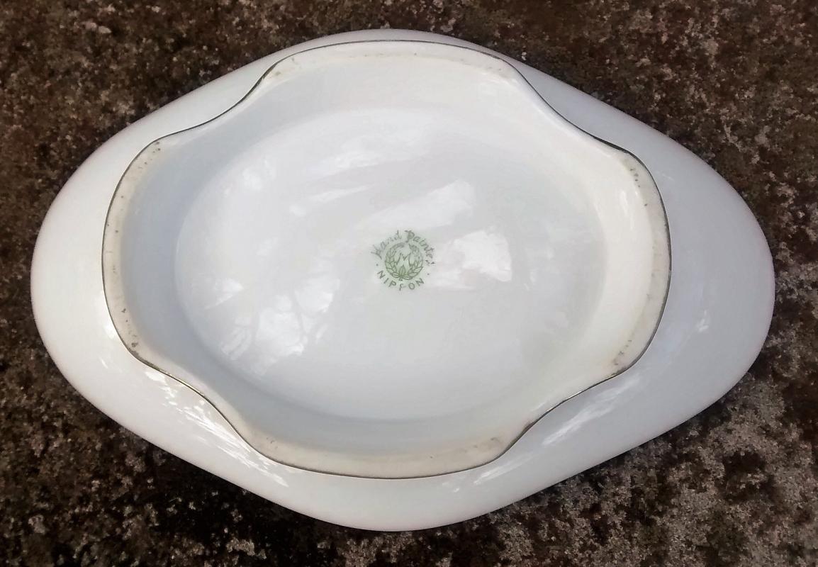 Noritake Nippon Handpainted Folded Bowl Acorns & Oak Leaves