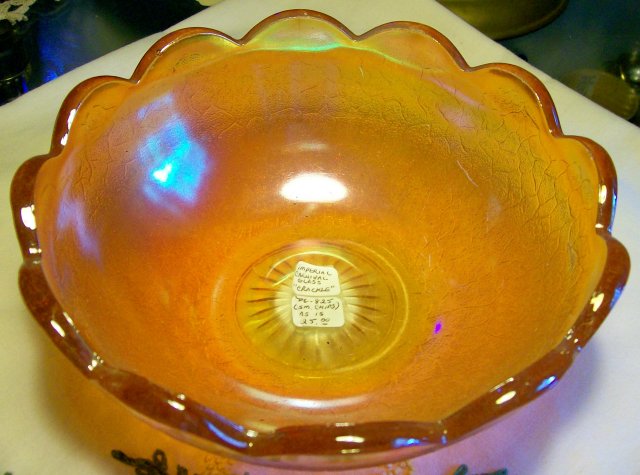 Carnival Glass Scalloped Bowl: Imperial