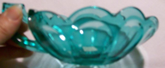 Westmoreland Glass Colonial 1776 Bon Bon Laurel Green 1950's