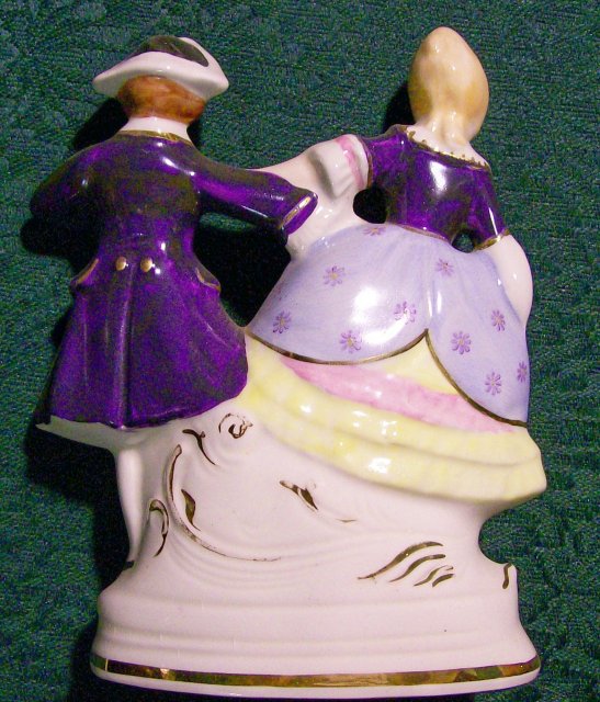 Colonial Couple Figurine by Coventry USA