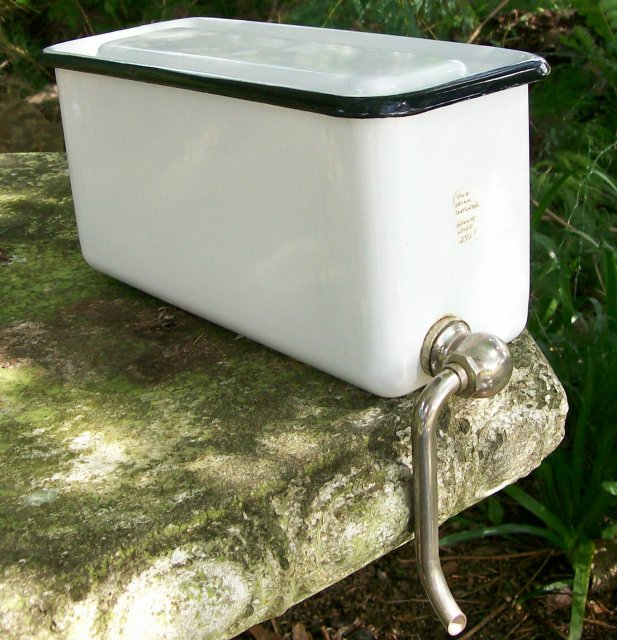 Graniteware Drink Dispenser 20s-30s White/Blk Trim Enameled Refrigerator 12.25