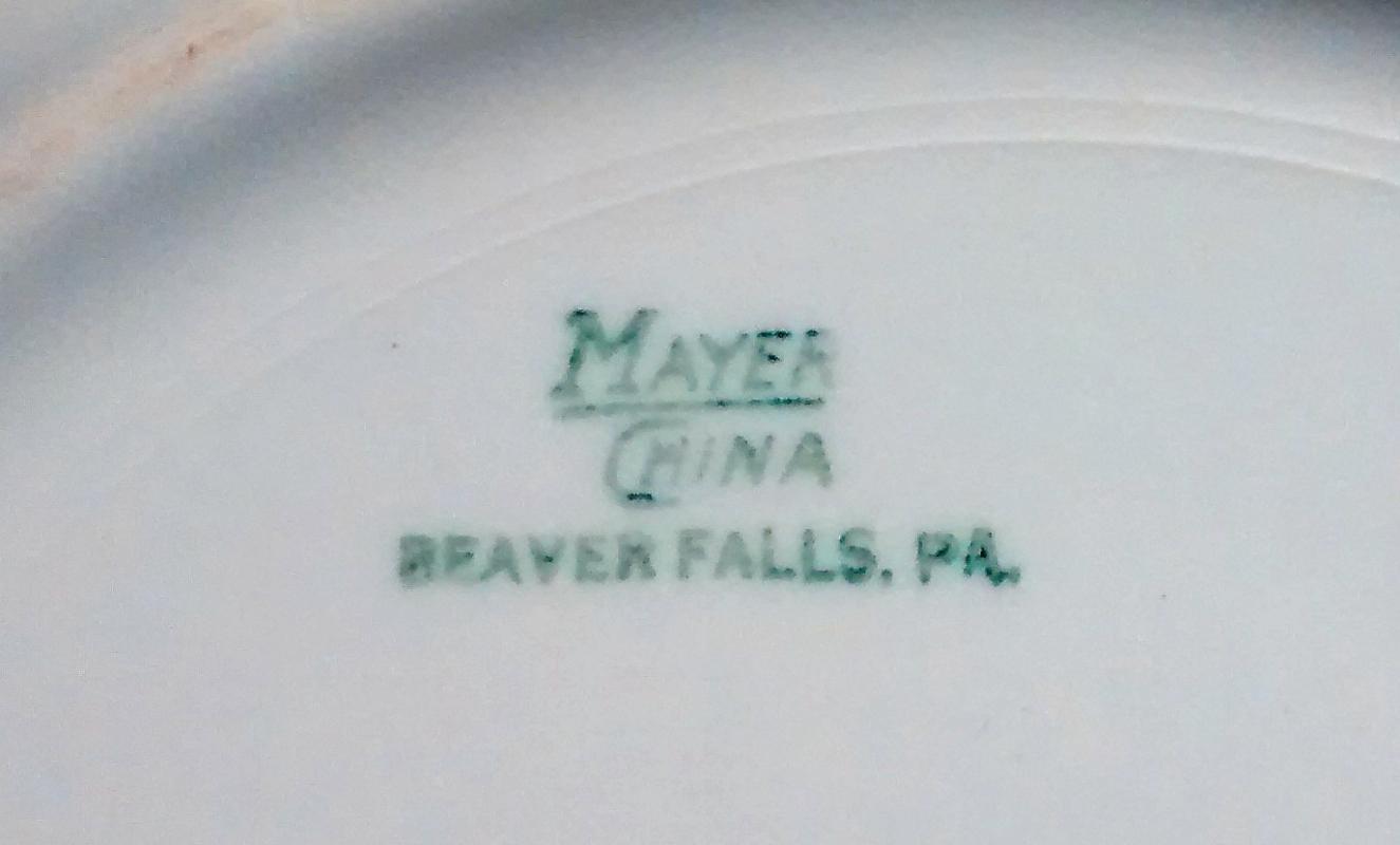 Mayer Arbor / King Pin Plate 40s-60s Restaurant China Red/White 9