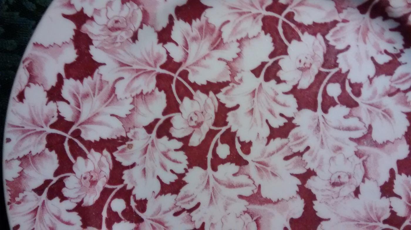 Mayer Arbor / King Pin Plate 40s-60s Restaurant China Red/White 9