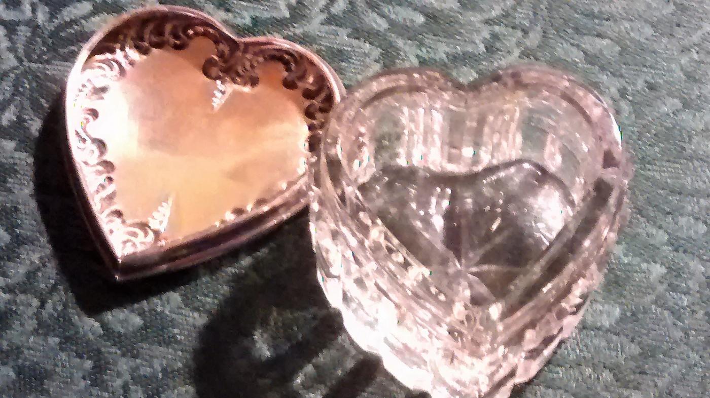 Sterling Silver & Crystal Heart-Shaped Box Foster & Bailey Ca. 1900