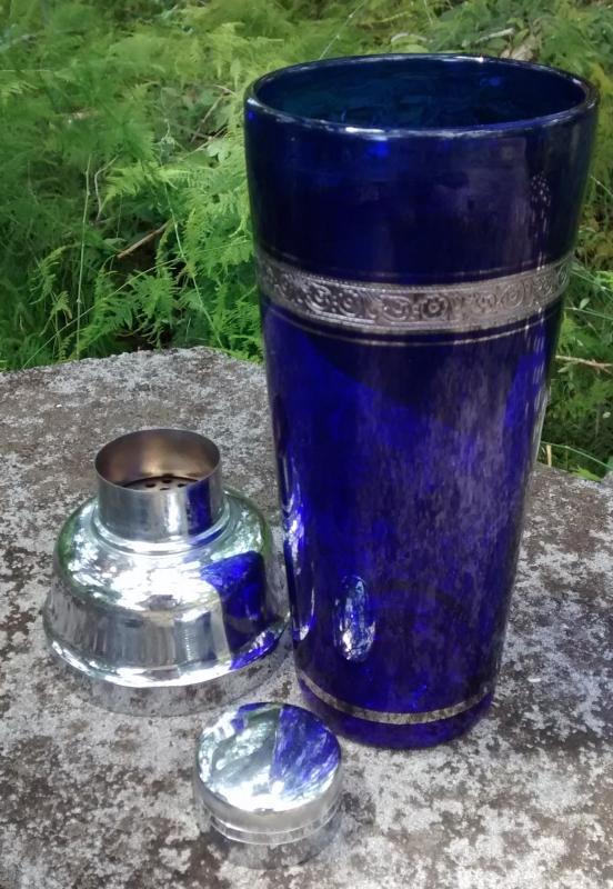 Cobalt Blue Glass Cocktail Shaker Morgantown or Tiffin Minton Platinum Encrusted Band 1930s