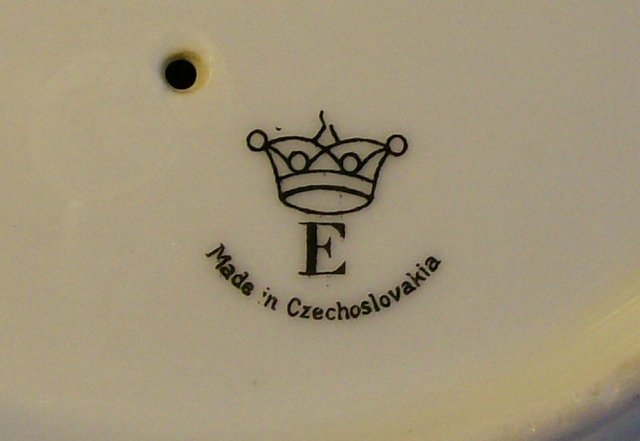 Bloch & Co. Czech Ceramic Gravy with Attached Tray 1923-40
