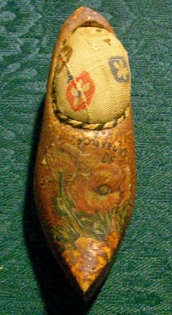Wooden Shoe Pin Cushion Early 1900's Holland/Netherlands Souvenir