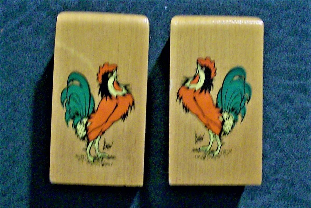 Rooster S&P Shakers Wood w/Decals 1950s