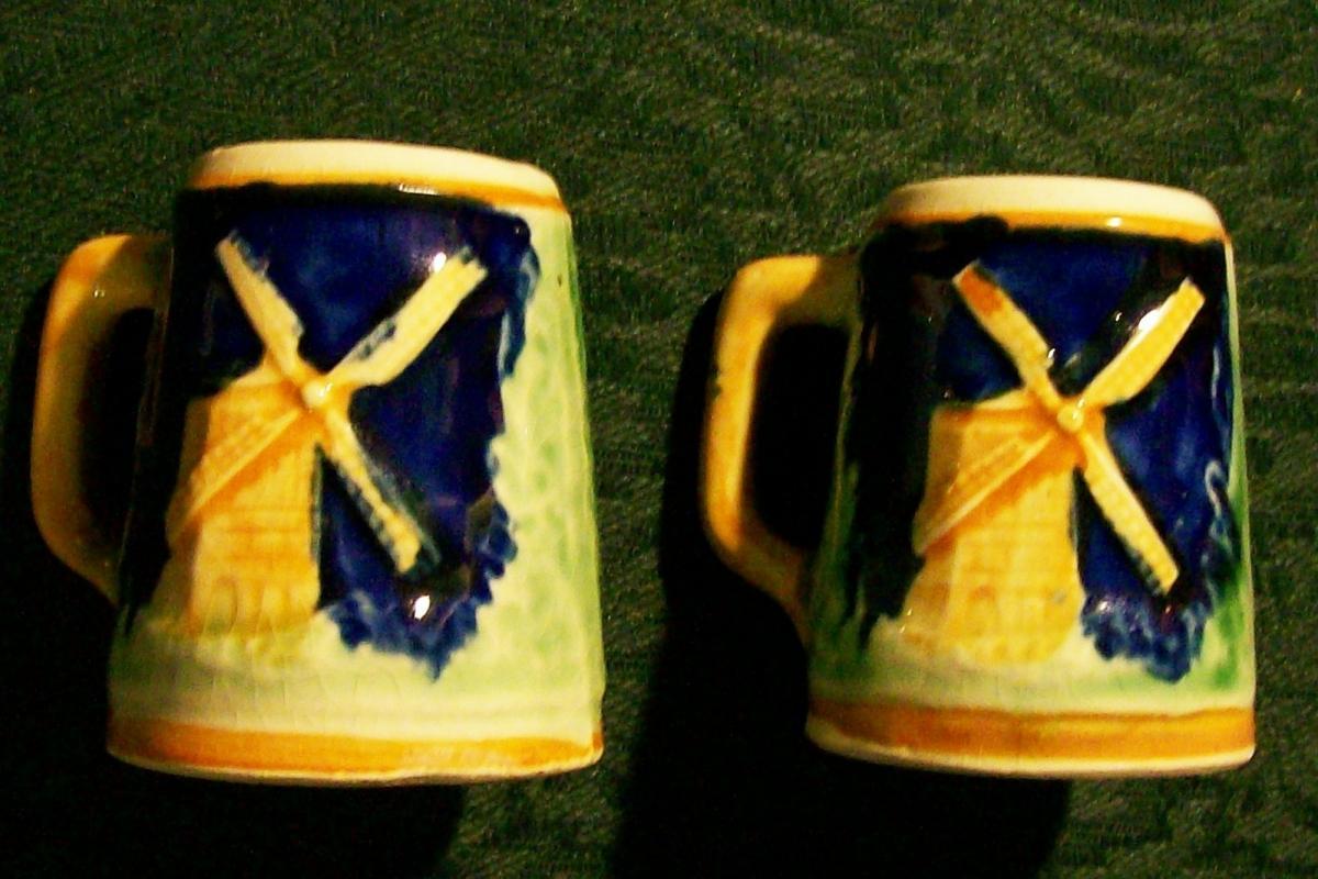 Windmill Stein S&P Shakers 1930s-40s Japan