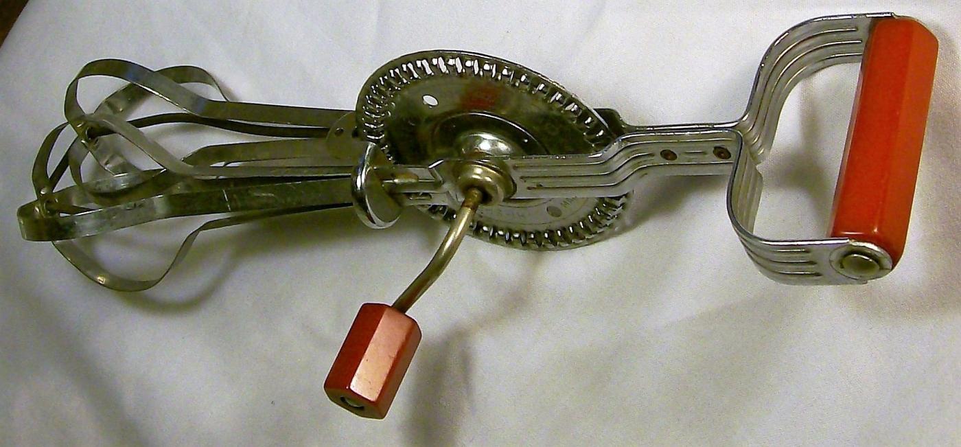 EKCO Red Bakelite Handled Egg Beater 1950s 12