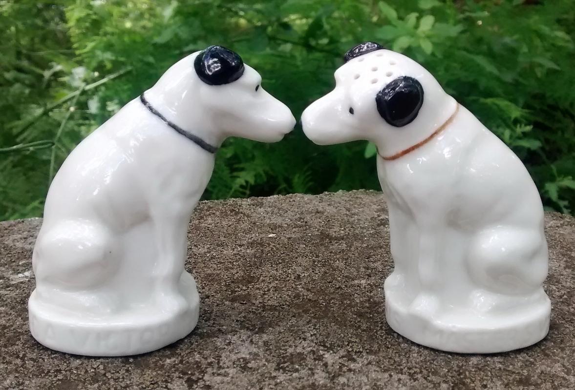 RCA Victor Nipper Dog Salt & Pepper Shakers 3