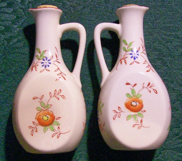 Japanese Ceramic Oil & Vinegar Cruet Pair Hand-Painted/Red Stencil 1930's 5.5