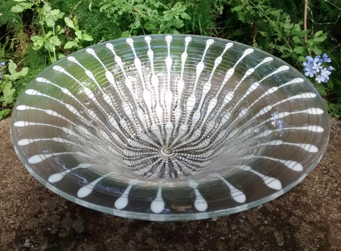 Higgins Art Glass Bowl Classic Line White/Gold Spinner 12