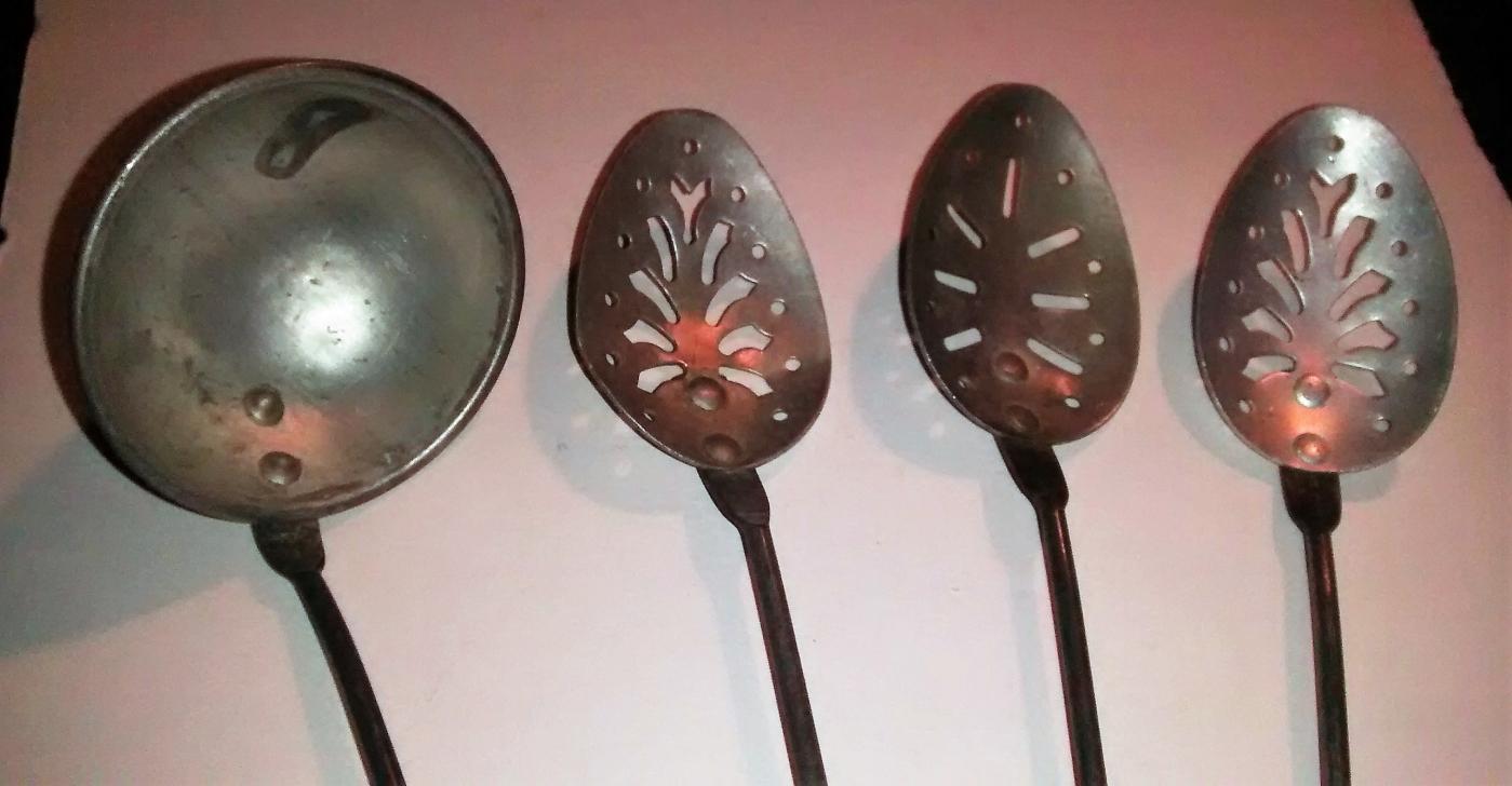 Child's Kitchen Utensils Set/4 1950s Wood Handles 7.5
