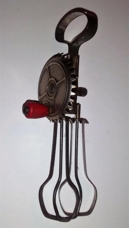 Child's Betty Taplin Egg Beater 1950s Wood Handle 5 3/8
