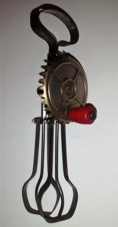 Child's Betty Taplin Egg Beater 1950s Wood Handle 5 3/8