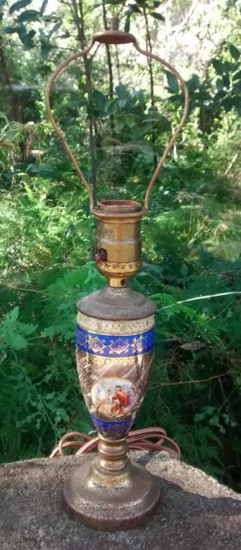 Vase lamp w/Romantic Decals 9.5