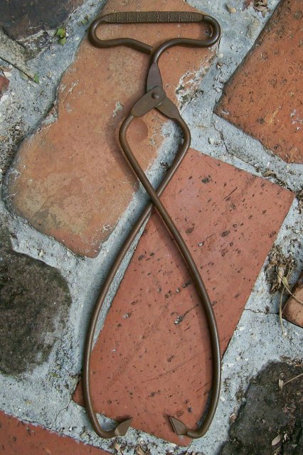 Household Ice Tongs: Stamped Steel