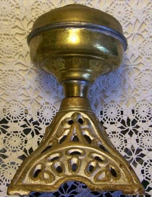 English-style Oil Lamp Cast Iron Base & Brass Font