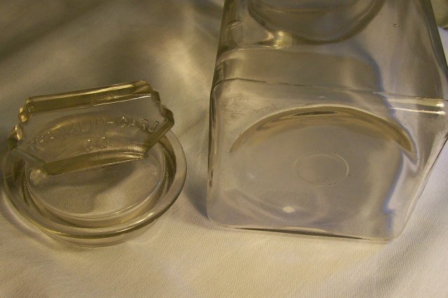 Franklin Caro Glass Advertising Canister 11