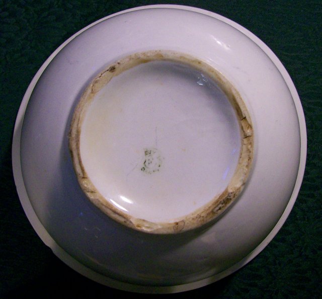 Guernsey Ware Ceramic Bowl Ca. 1904 Cambridge Art Pottery 10.5