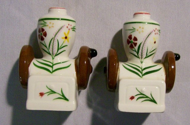Figural Salt & Pepper Shakers: Coffee Grinders 1950's