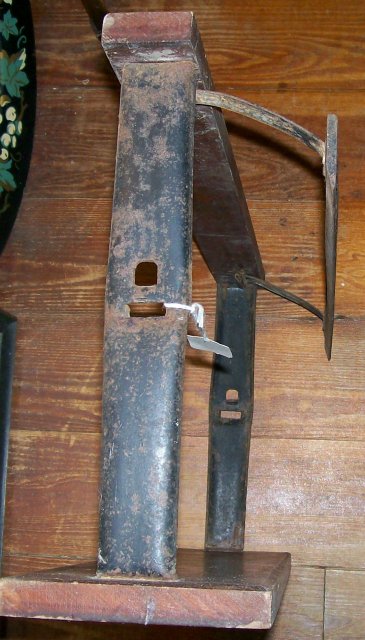 Country Store Butcher's Paper Holder & Cutter