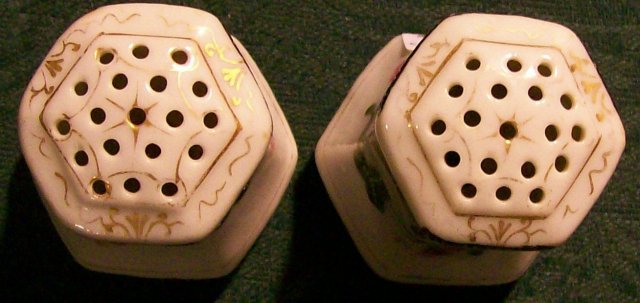 1920s Japan Ceramic Salt & Pepper Shakers Hand-Painted Clover/Trellis
