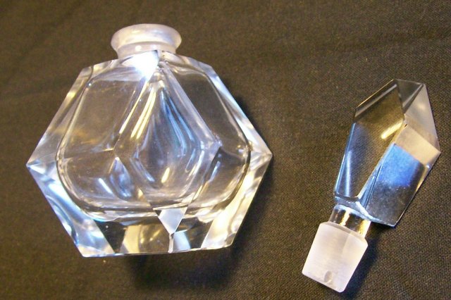 Clear Cut Crystal Perfume with Ground Stopper