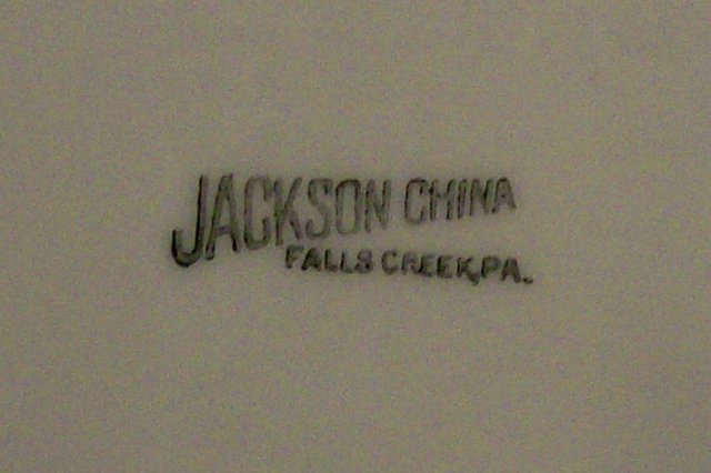 Jackson China Grill Plate Airbrushed Duck/Cattails Restaurant 1946-51 Burgundy Red