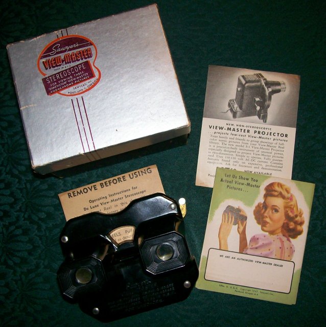 1940s Sawyer Deluxe Viewmaster Viewer in Box w/Extras Black Bakelite