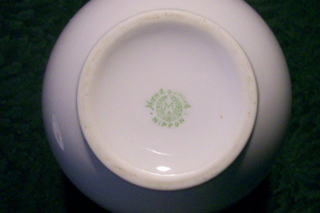 Noritake Nippon Porcelain Hand-painted Jar Medallion w/Roses 4