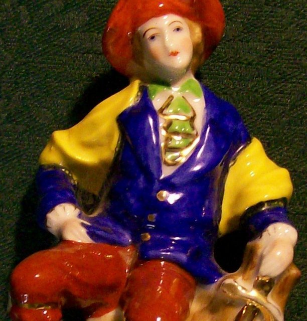 Occupied Japan Ceramic Male Figure with Sword 6