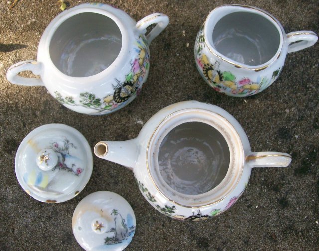 Geisha Girl Teapot/ Creamer/ Sugar: Water Wheel/ Mill