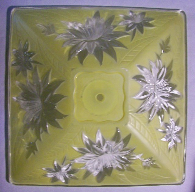 Virden Glass Poinsettia Ceiling Light Shade 1940's Canary Yellow