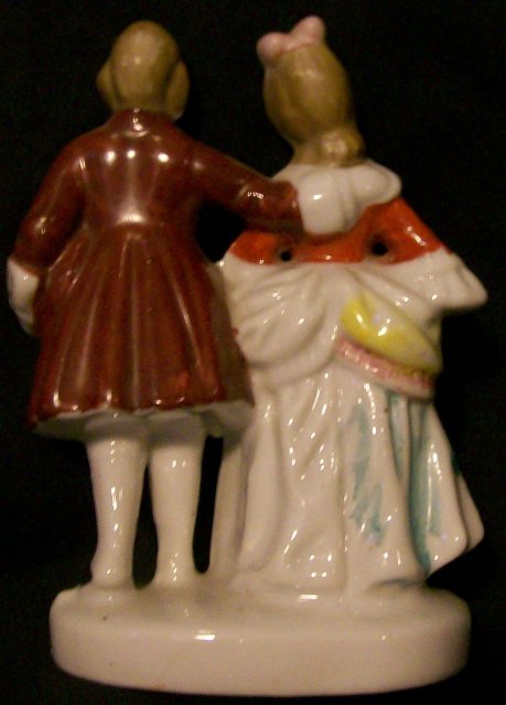 Occupied Japan Figurine: Colonial Couple