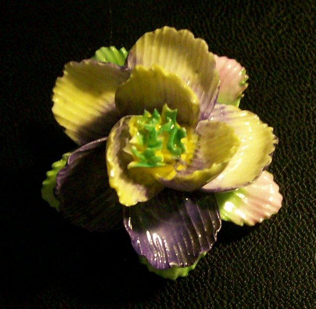 Coalbrook China Figural Flower Pin Ca. 1960's England 1.5