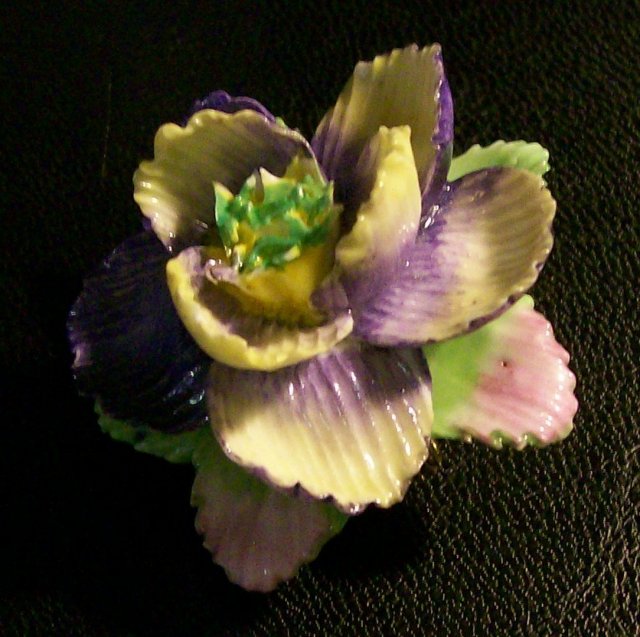 Coalbrook China Figural Flower Pin Ca. 1960's England 1.5