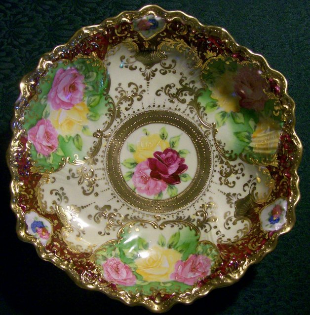Royal Kinran Nippon Bowl: Roses & Gold