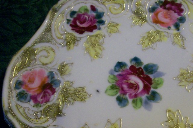 Noritake/Maple Leaf Nippon Ceramic Trivet/Tea Tile Roses & Gold