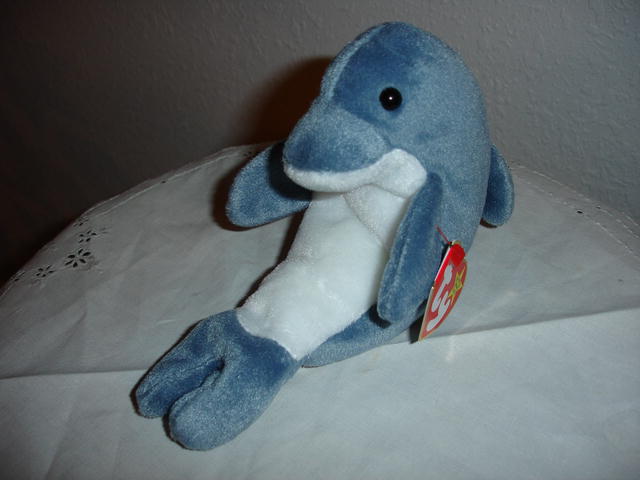 Ty Beanie Baby Dolphin