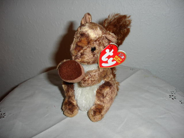 Ty Beanie Baby Squirrel