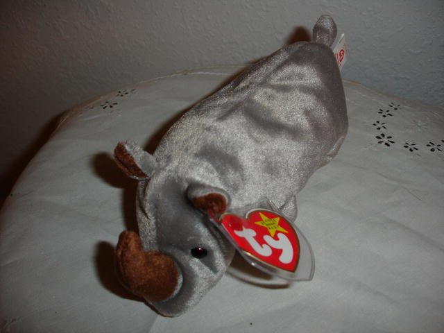 Ty Beanie Baby Rhino