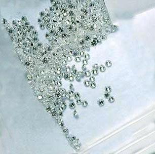 5 carat calibrated loose diamond approx. 0.05 melee diamonds parcel