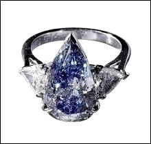 Blue pear & trillion diamonds 1.65 cts. ring 3-stone
