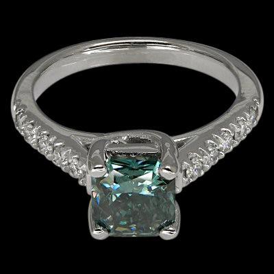 1.25 cts. Radiant center diamond engagement ring new