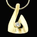 Diamond pendant 0.75 carat diamonds F VS1 pendant gold