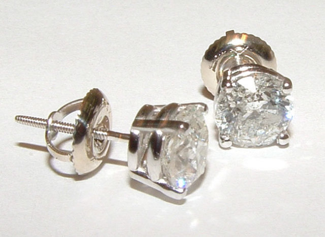 2.20 CARATS ROUND DIAMOND STUD EARRINGS studs