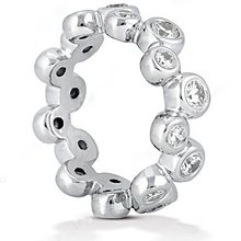 Gorgeous 1.0 Ct. E VVS1 diamonds eternity wedding band
